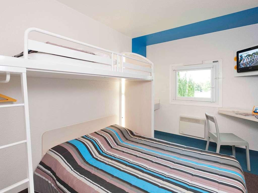 Hotelf1 Paris Porte De Montreuil Баньоле Екстер'єр фото