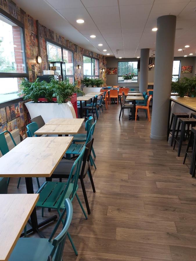 Hotelf1 Paris Porte De Montreuil Баньоле Екстер'єр фото